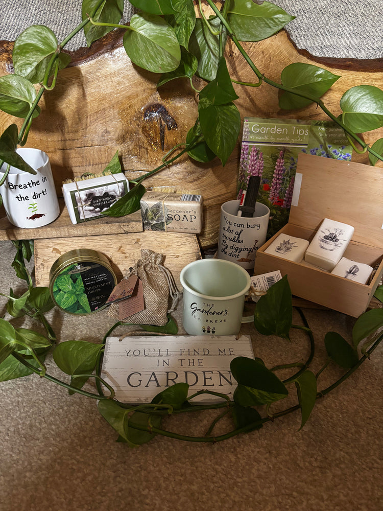 Branded gift bags for your clientele.
